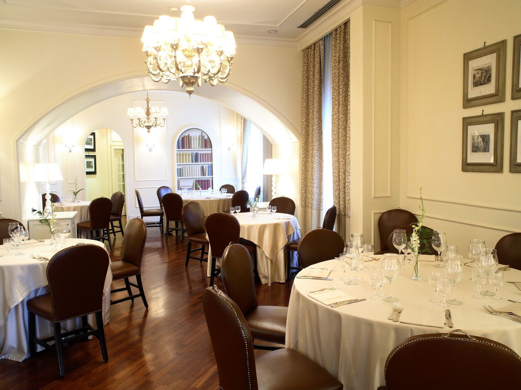 Starhotels Terminus Napoli Ristorante foto
